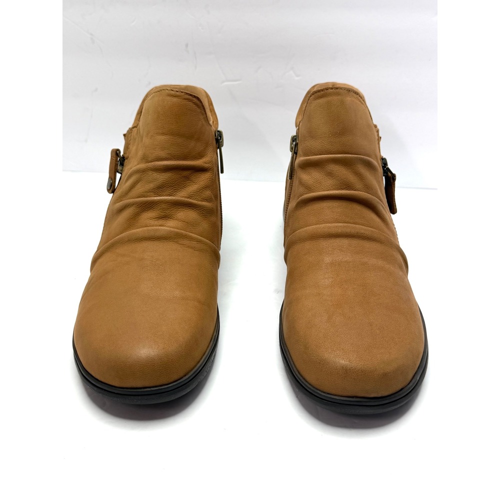 Rockport Women's Helen Leather Booties 7.5M Medium Natural NWT and BOX